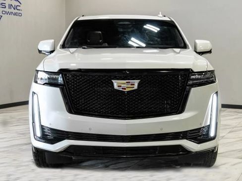Used 2021 Cadillac Escalade ESV Sport w/ Heavy-Duty Trailer Package AWD/4WD image 8