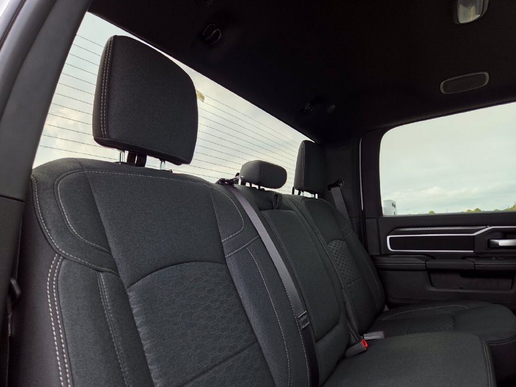 New 2026 RAM 2500 Big Horn AWD/4WD image 19