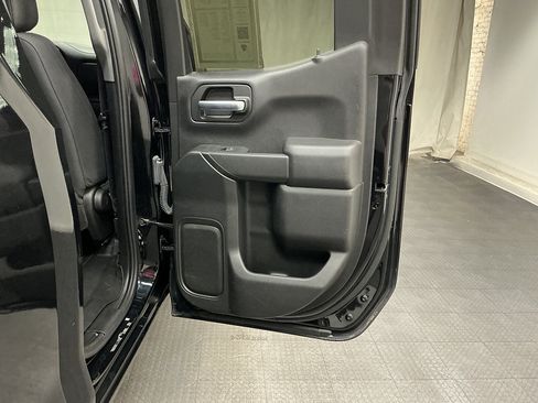 Used 2019 Chevrolet Silverado 1500 Custom w/ Trailering Package AWD/4WD image 28