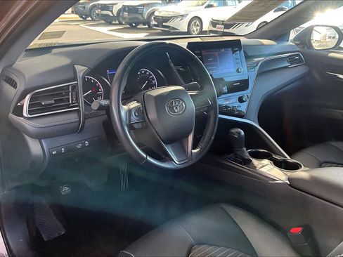 Used 2024 Toyota Camry SE image 17