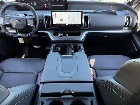 New 2025 Ford Expedition Tremor image 32