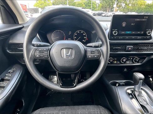 Used 2024 Honda HR-V LX image 5