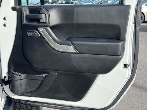 Used 2015 Jeep Wrangler Sport w/ Quick Order Package 24S image 22