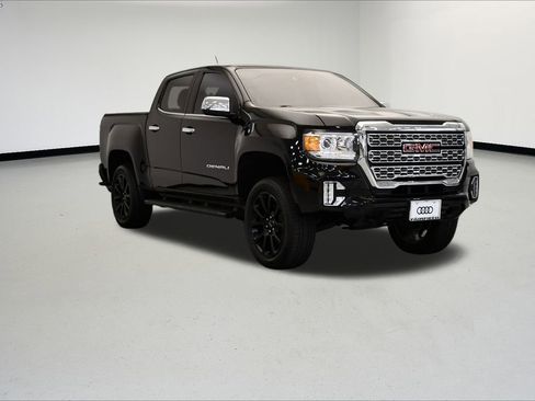 Used 2022 GMC Canyon Denali w/ Denali Black Edition Package image 7