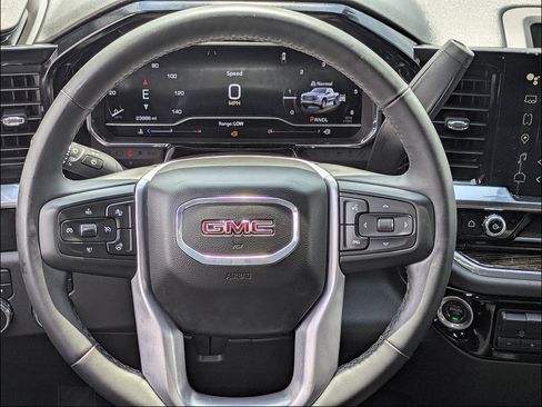 Used 2024 GMC Sierra 1500 Elevation AWD/4WD image 17