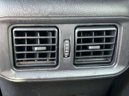 Used 2025 Toyota RAV4 XLE FWD image 18