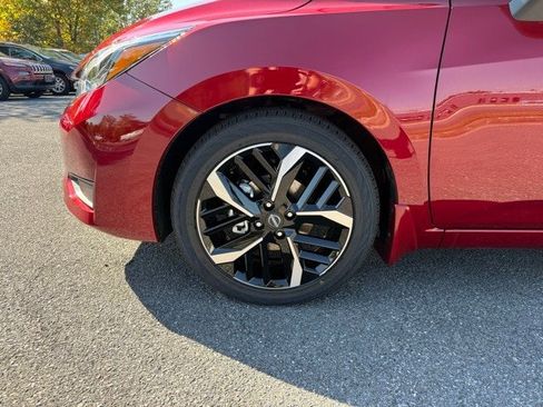 New 2025 Nissan Versa SR w/ Trunk Package image 9