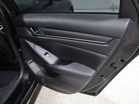 Used 2022 Honda Accord Sport image 21