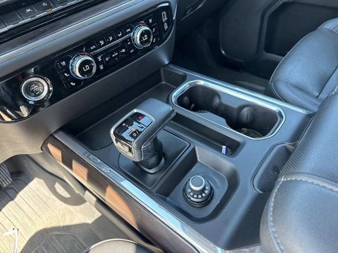 Used 2023 GMC Sierra 1500 SLT w/ SLT Premium Package image 29