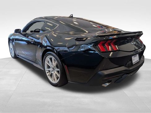 Used 2024 Ford Mustang GT Premium RWD image 5