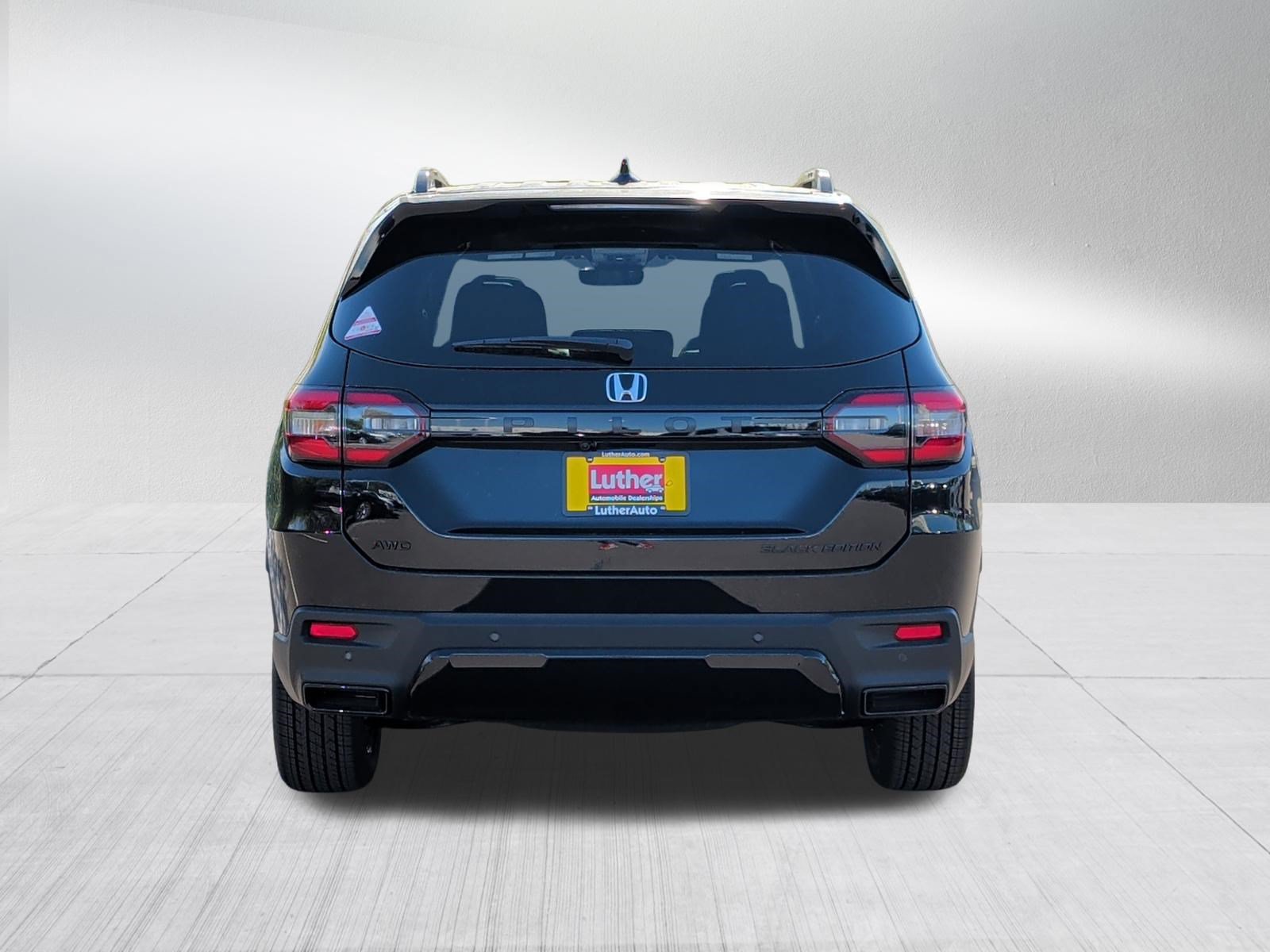 New 2026 Honda Pilot Black Edition image 6