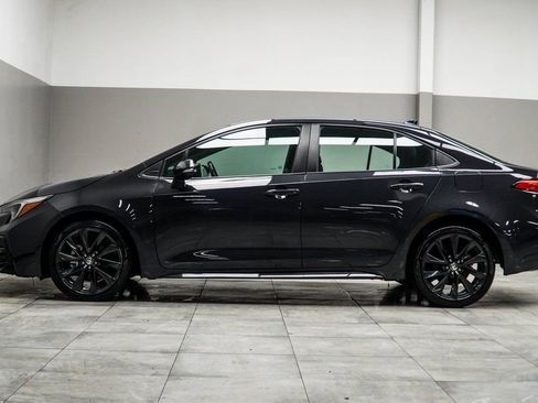 Used 2023 Toyota Corolla SE image 9