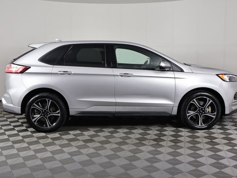 Used 2019 Ford Edge ST w/ Convenience Package image 5