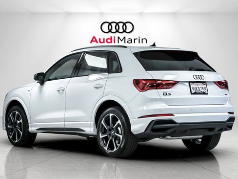 Certified 2025 Audi Q3 2.0T Premium Plus w/ Premium Plus Package image 3