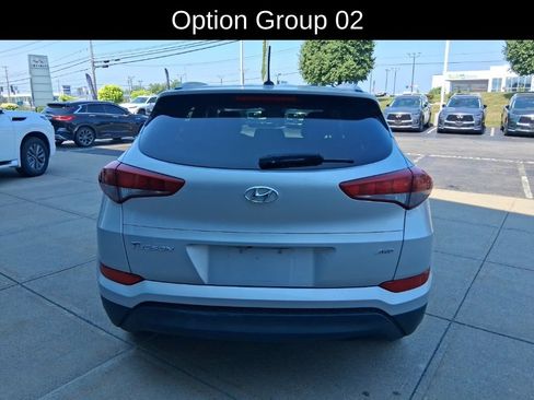 Used 2017 Hyundai Tucson SE w/ SE Popular Package 02 AWD/4WD image 4