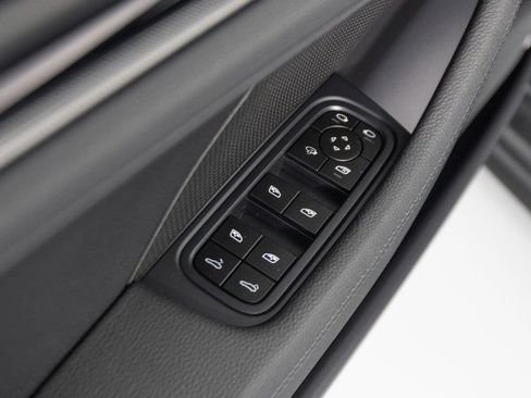 New 2026 Porsche Panamera 4 image 21