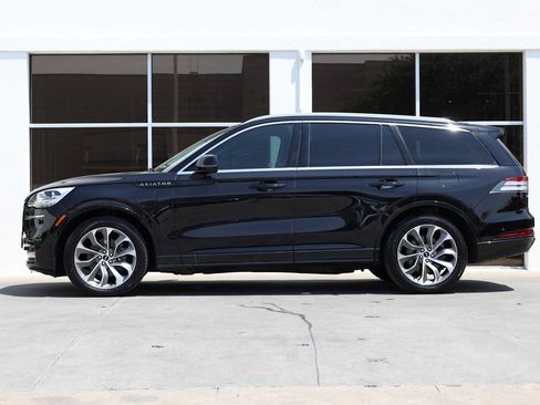 Used 2020 Lincoln Aviator Grand Touring w/ Equipment Group 302A AWD/4WD image 12