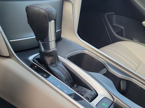 Used 2018 Honda Accord EX image 28