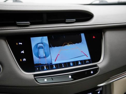 Used 2020 Cadillac XT5 Premium Luxury FWD image 28