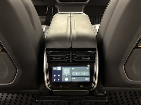 Used 2025 Rivian R1T Adventure AWD/4WD image 28