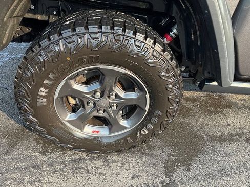 Used 2020 Jeep Gladiator Rubicon AWD/4WD image 26
