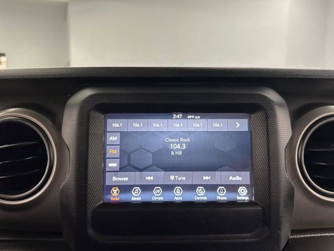 Used 2020 Jeep Wrangler Unlimited Sport image 48