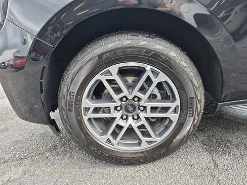 Certified 2025 Ford Expedition Max Active image 8