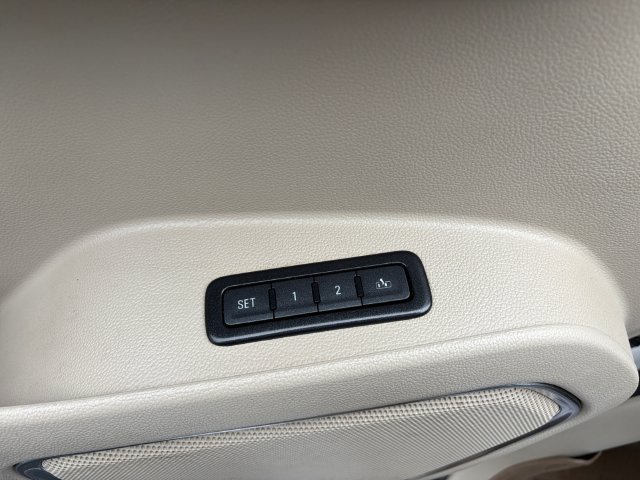 Used 2017 GMC Yukon Denali AWD/4WD image 21