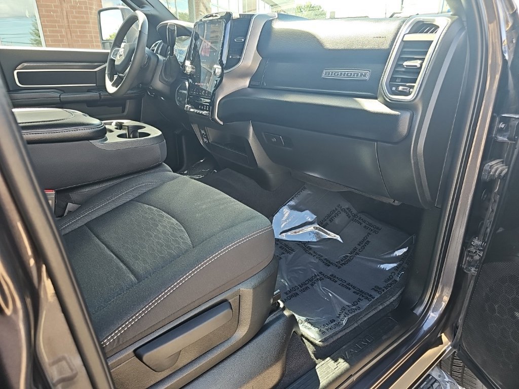 Certified 2026 RAM 2500 Big Horn AWD/4WD image 24