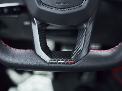 Used 2025 Lamborghini Revuelto image 54