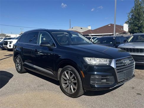 Used 2017 Audi Q7 3.0T Premium Plus w/ Premium Plus Package image 4