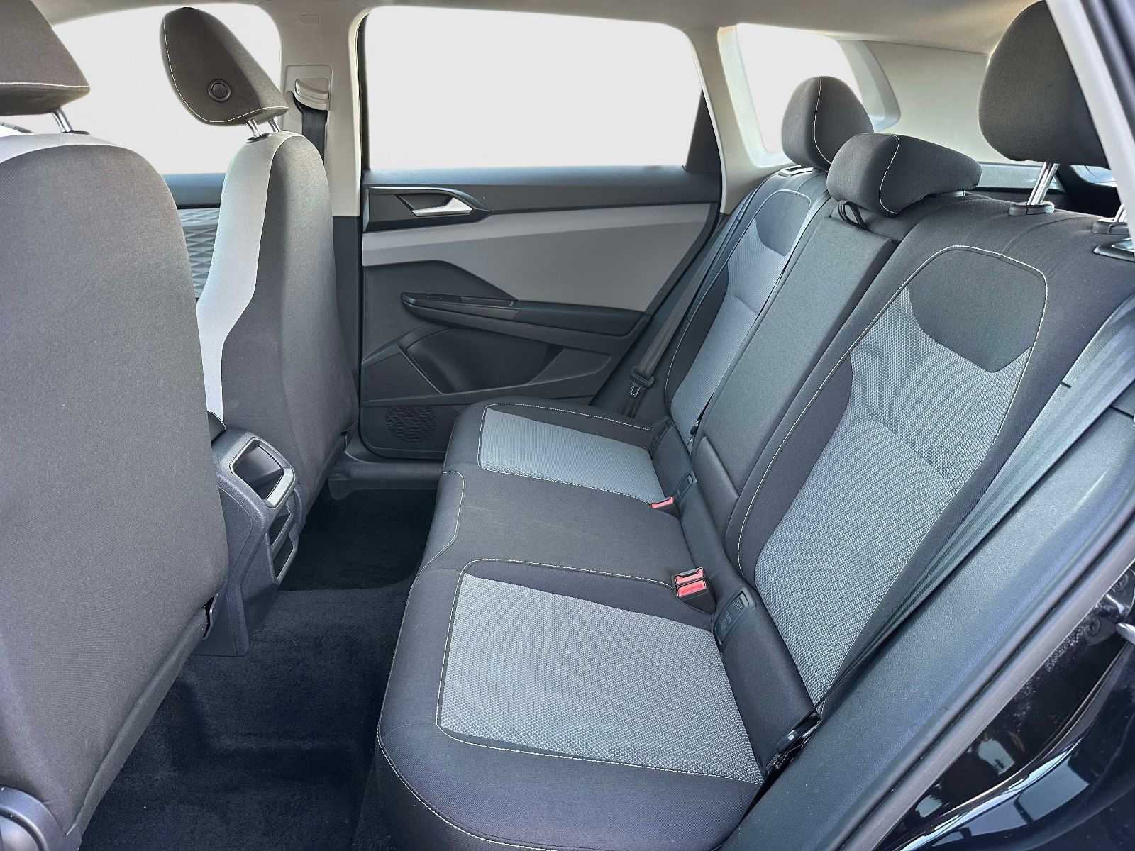 Certified 2023 Volkswagen Taos S FWD image 13