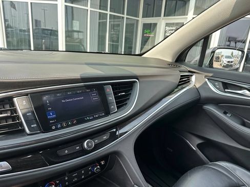 Used 2021 Buick Enclave Avenir w/ Avenir Technology Package AWD/4WD image 27