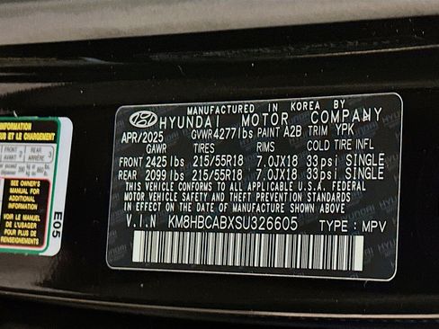 Used 2025 Hyundai Kona SEL image 12