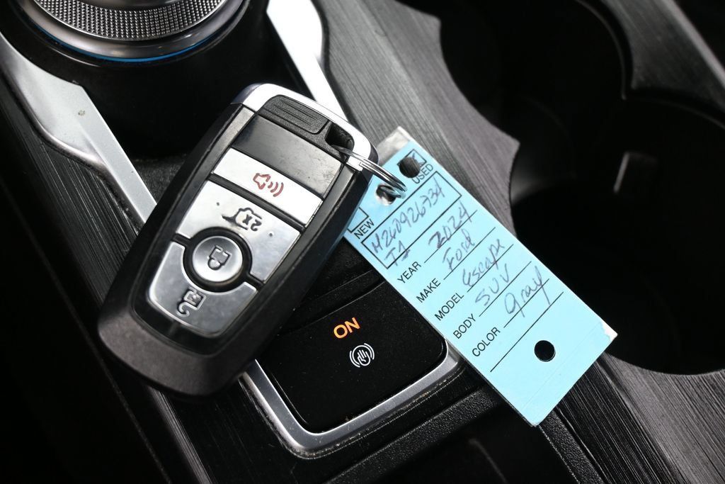 Used 2024 Ford Escape ST-Line w/ Tech Pack #1 FWD image 25