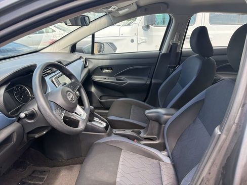 Used 2025 Nissan Versa SV FWD image 2