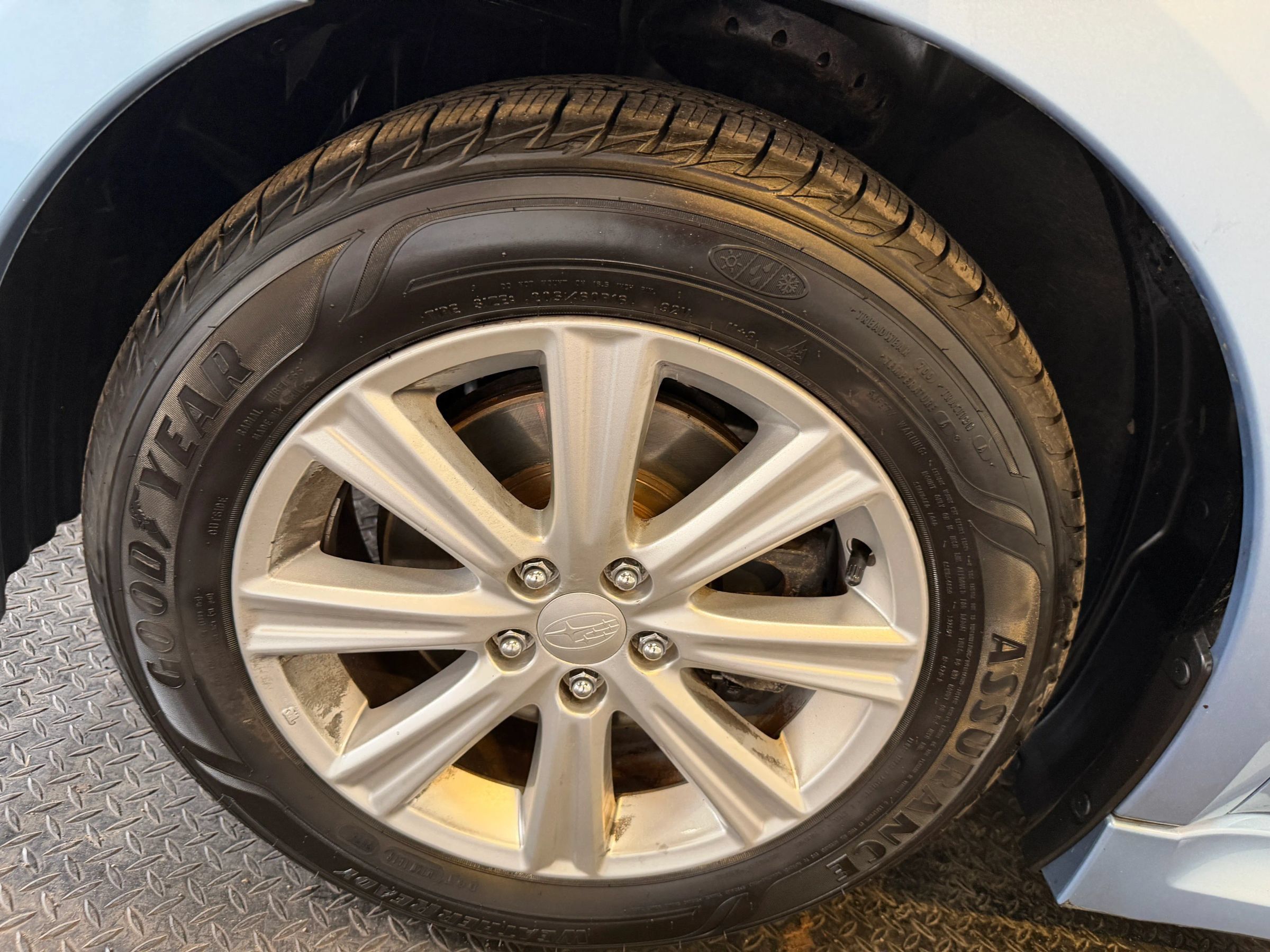 Used 2012 Subaru Legacy 2.5i Premium AWD/4WD image 38