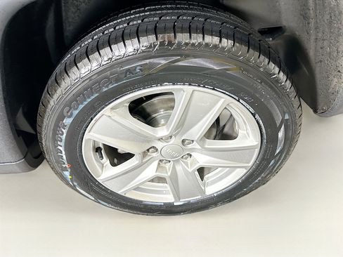 Used 2022 Jeep Compass Latitude w/ Convenience Group image 11