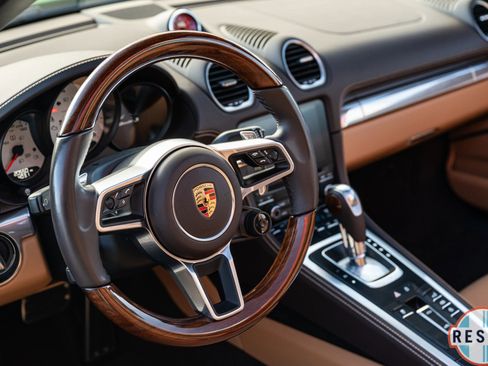 Used 2023 Porsche 718 Boxster S image 6