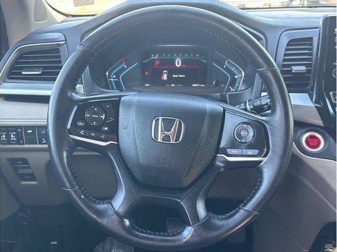 Used 2019 Honda Odyssey Touring image 16