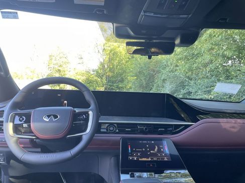 New 2026 INFINITI QX80 Autograph w/ Premium Cargo Package AWD/4WD image 17