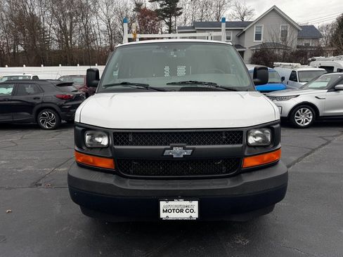 Used 2017 Chevrolet Express 2500 image 9