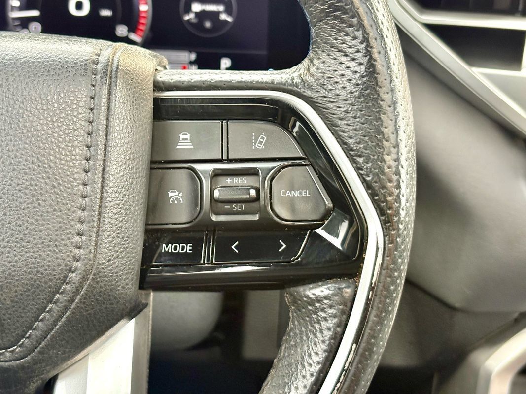 Used 2024 Toyota Tundra Platinum AWD/4WD image 23