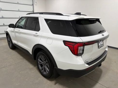 New 2026 Ford Explorer Active w/ Active Comfort Package AWD/4WD image 6