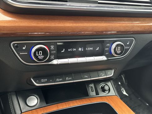 Used 2021 Audi Q5 2.0T Premium Plus AWD/4WD image 26