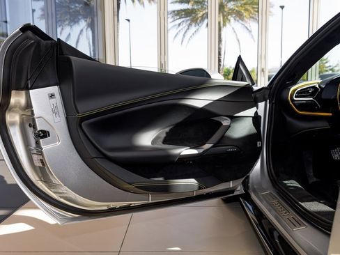 Used 2024 Ferrari 296 GTS image 20