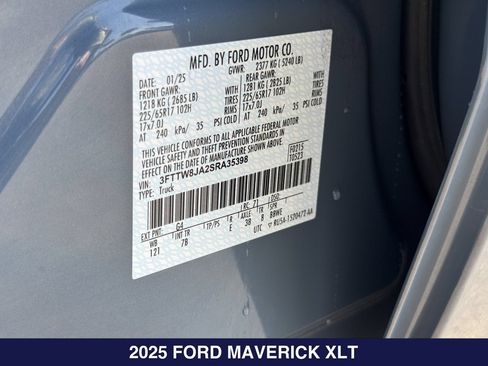 Used 2025 Ford Maverick XLT w/ Equipment Group 302A AWD/4WD image 50