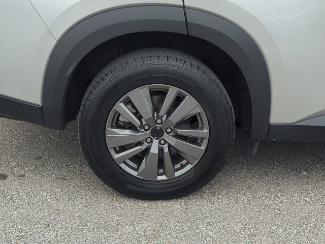 Used 2025 Nissan Pathfinder SV AWD/4WD image 33