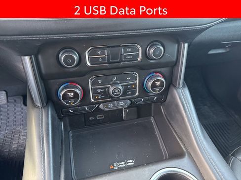 Used 2021 Chevrolet Suburban LT image 7