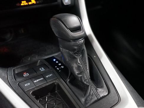 Certified 2024 Toyota RAV4 LE FWD image 21